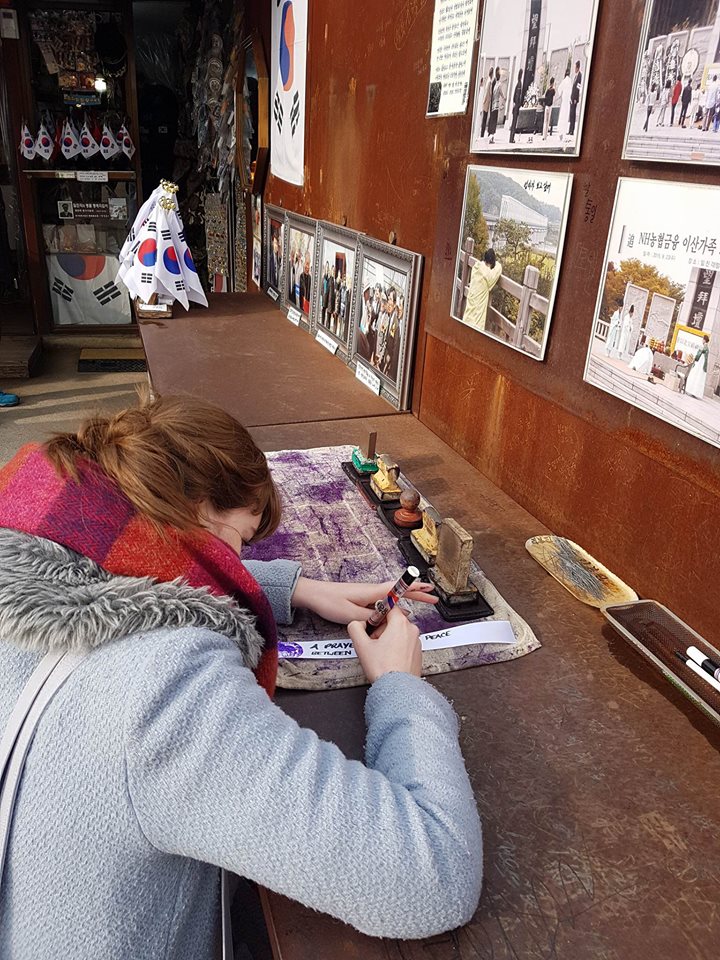 15731085_677621495746135_852014869_n